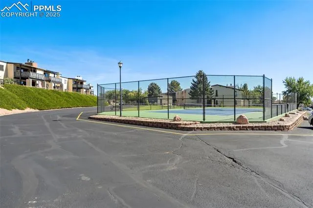 Colorado Springs, Colorado 80904, United States, 3 Bedrooms Bedrooms, ,2 BathroomsBathrooms,Residential,Pending,137296