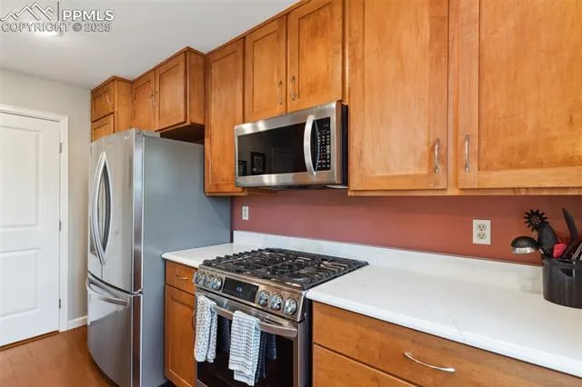 Colorado Springs, Colorado 80904, United States, 3 Bedrooms Bedrooms, ,2 BathroomsBathrooms,Residential,Pending,137296