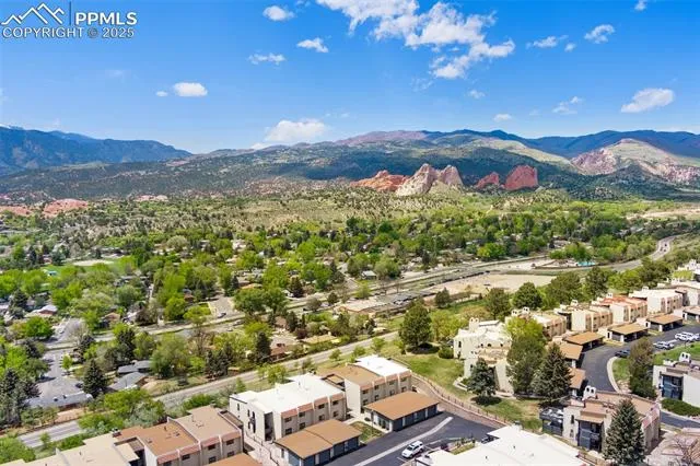 Colorado Springs, Colorado 80904, United States, 3 Bedrooms Bedrooms, ,2 BathroomsBathrooms,Residential,Pending,137296