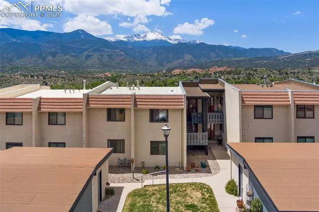 Colorado Springs, Colorado 80904, United States, 3 Bedrooms Bedrooms, ,2 BathroomsBathrooms,Residential,Pending,137296