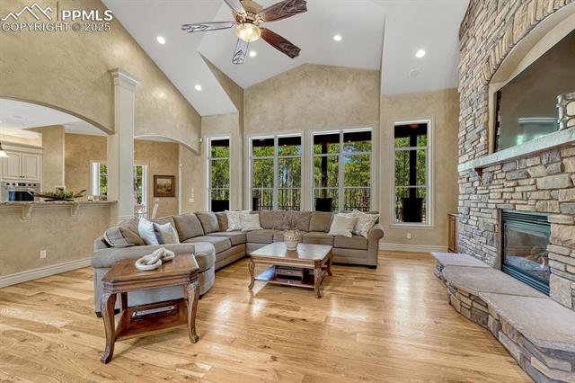 1360 Trumpeters Court