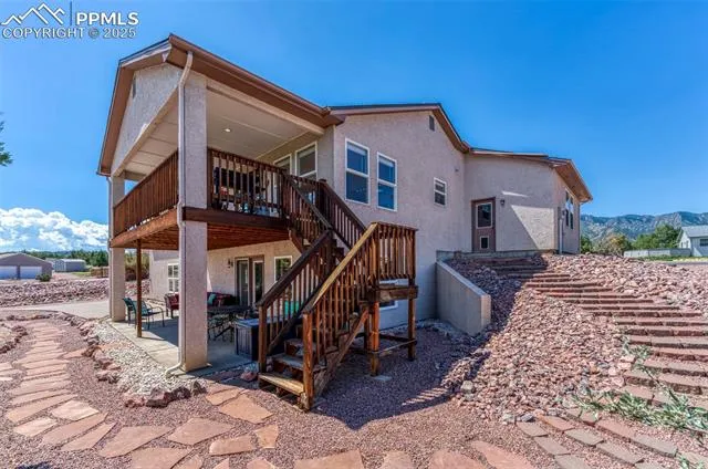 Canon City, Colorado 81212, United States, 5 Bedrooms Bedrooms, ,3 BathroomsBathrooms,Residential,Active,184600