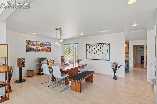 810 Winding hills Road