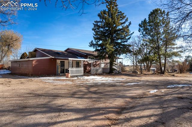 7615 Maverick Road