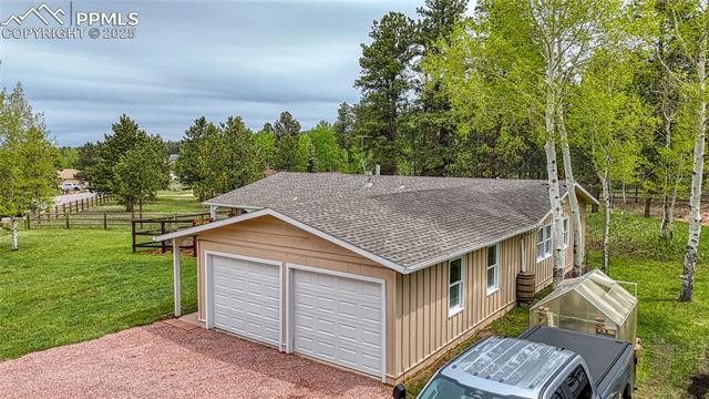 1451 Blackfoot Trail