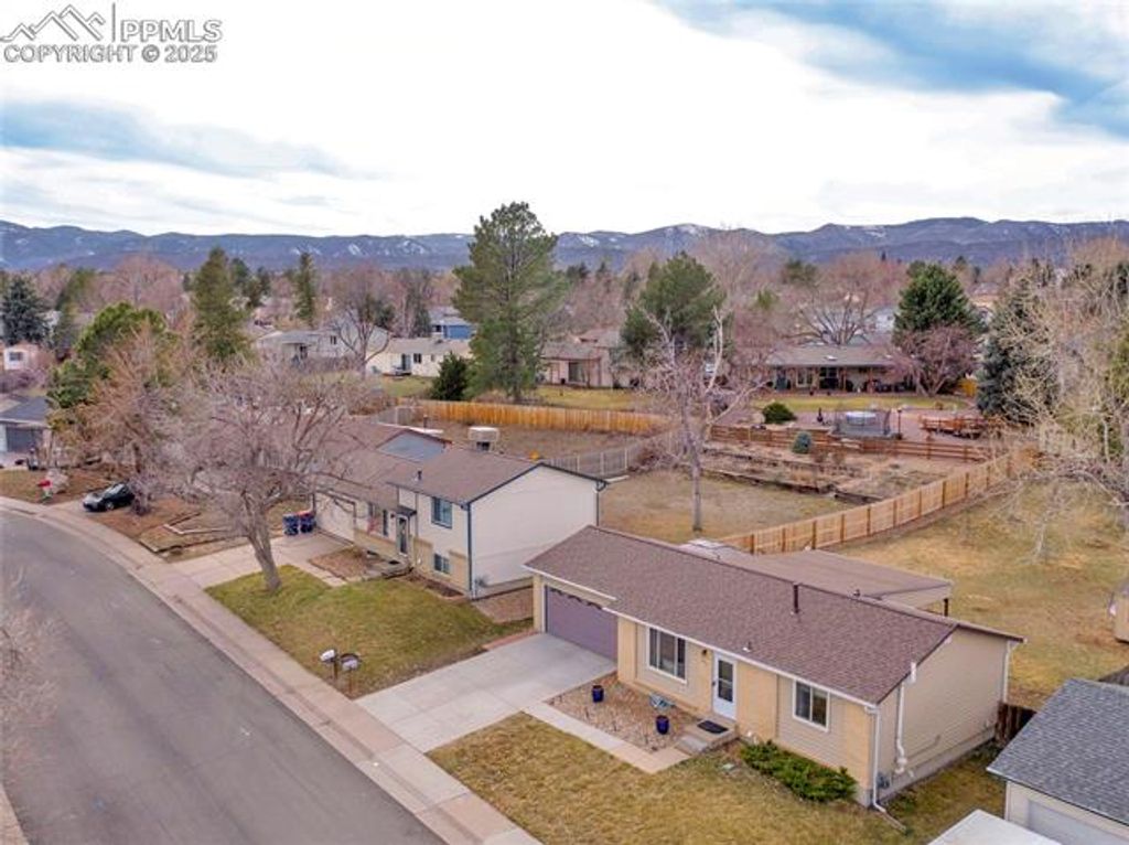 listing image 44