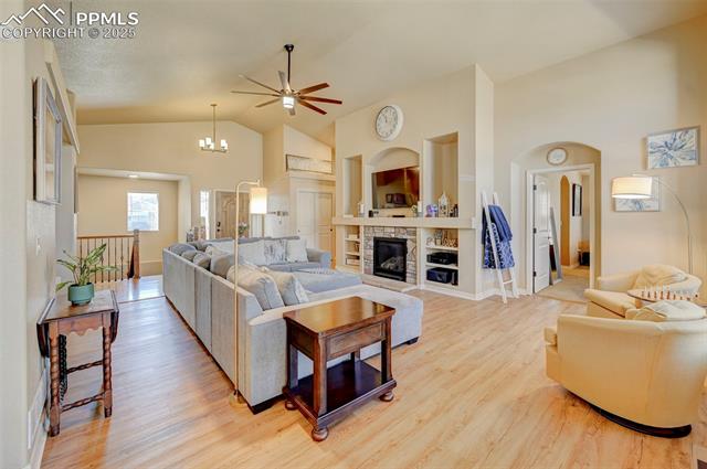8570 Meadow Wing Circle