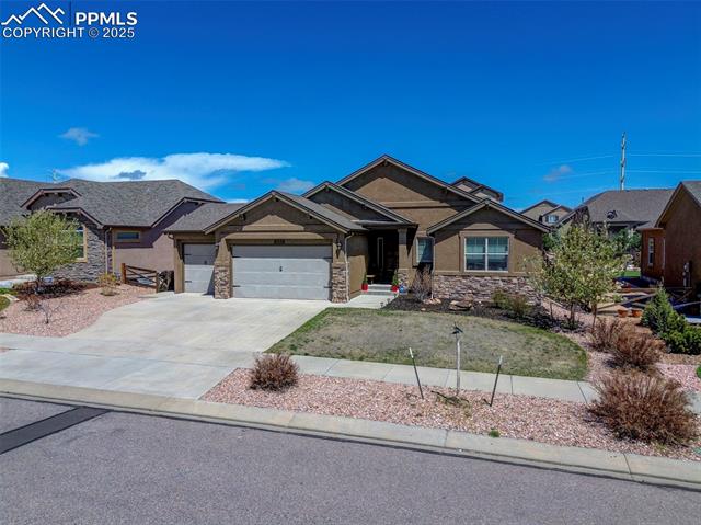 8570 Meadow Wing Circle
