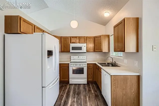 Fountain, Colorado 80817, United States, 4 Bedrooms Bedrooms, ,3 BathroomsBathrooms,Residential,Pending,140793