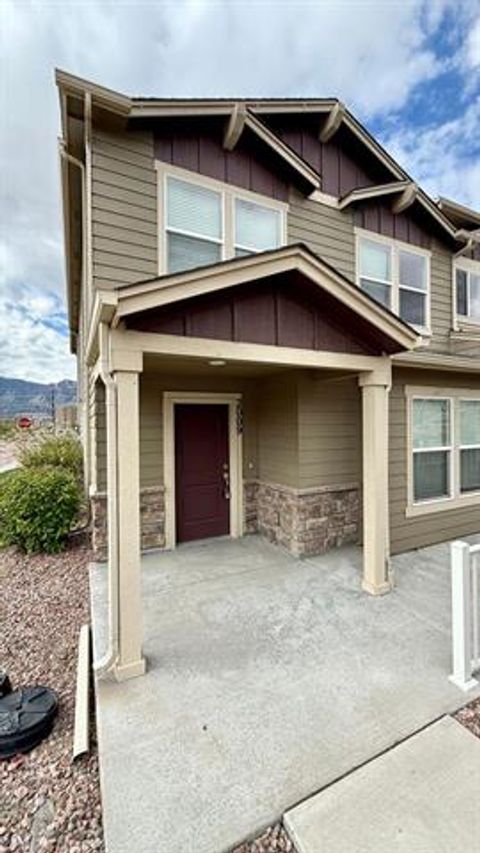 Photo of 2009 Birmingham Loop, Colorado Springs, CO 80910 (MLS # R12713118) Photo of 2009 Birmingham Loop, Colorado Springs, CO 80910 (MLS # R12713118)
