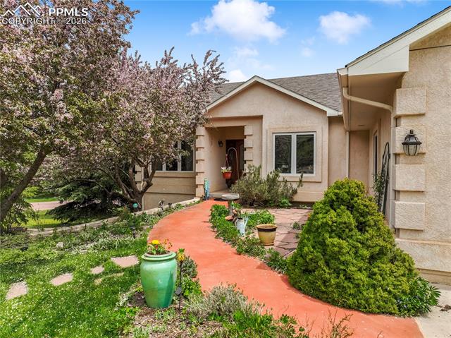 1590 Longview Circle