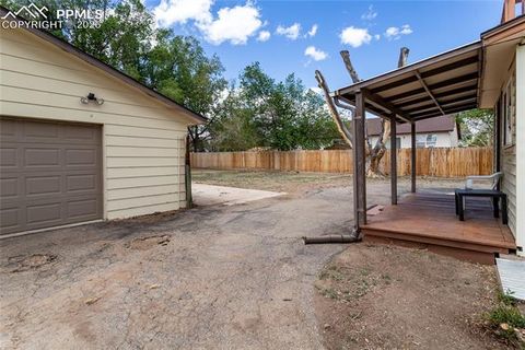 Tiny photo for 237 Del Rey Avenue, Canon City, CO 81212 (MLS # 3901146)
