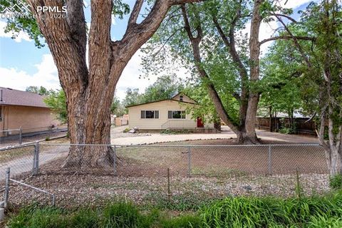 Tiny photo for 237 Del Rey Avenue, Canon City, CO 81212 (MLS # 3901146)