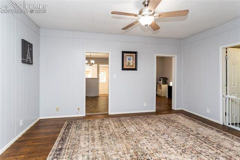 Tiny photo for 237 Del Rey Avenue, Canon City, CO 81212 (MLS # 3901146)