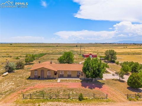 Photo of 650 E Woodleaf Drive, Pueblo, CO 81007 (MLS # 6338523) Photo of 650 E Woodleaf Drive, Pueblo, CO 81007 (MLS # 6338523)