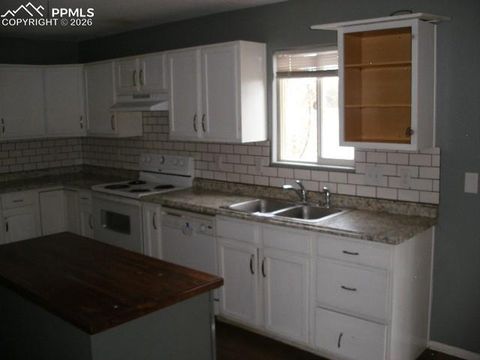 Tiny photo for 303 Ellers Grove, Colorado Springs, CO 80916 (MLS # 7517980)