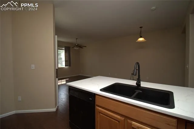 Colorado Springs, Colorado 80924, United States, 2 Bedrooms Bedrooms, ,3 BathroomsBathrooms,Residential,Pending,57811