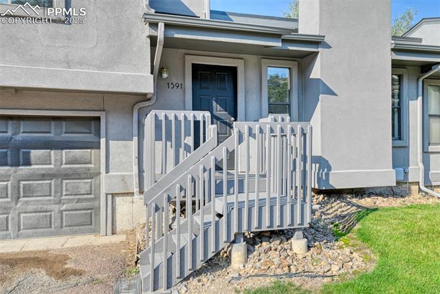 1591 Territory Trail