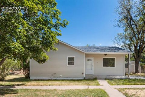 Photo of 830 Forest Avenue, Canon City, CO 81212 (MLS # 3061886)