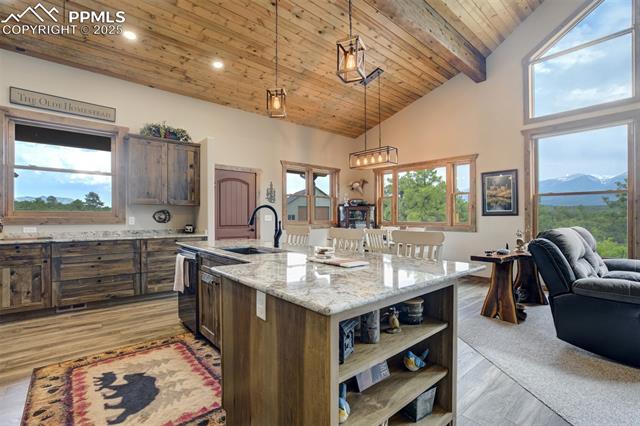 1310 Sunrise Ridge