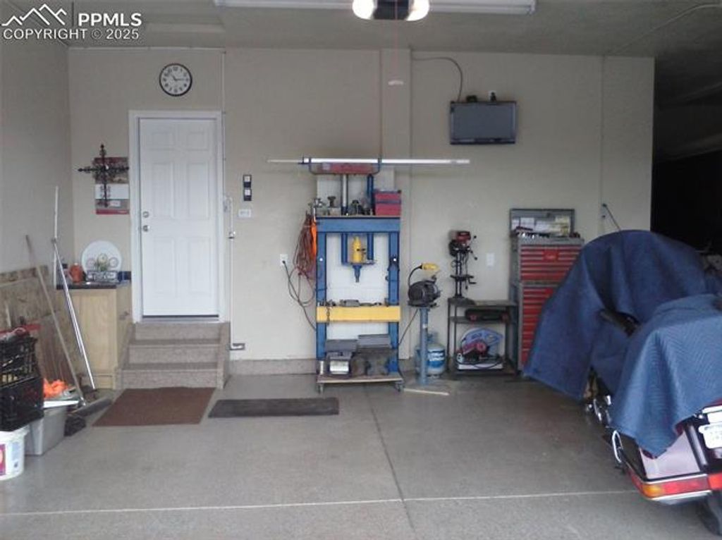 listing image 42