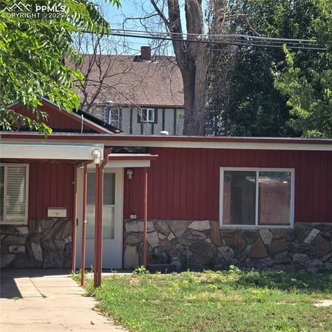 Photo of 1708 Claremont Avenue, Pueblo, CO 81004 (MLS # 2096957)