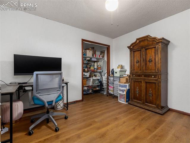 48 Regency Boulevard E