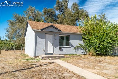 Photo of 737 Arlen Avenue, Pueblo, CO 81005 (MLS # 8009114)