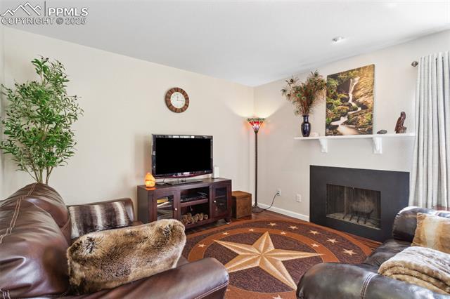 3330 Templeton Gap Road 49