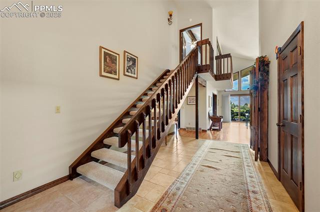 1250 Hill Circle