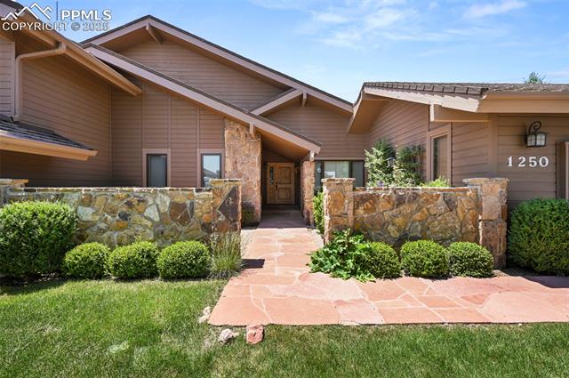 1250 Hill Circle