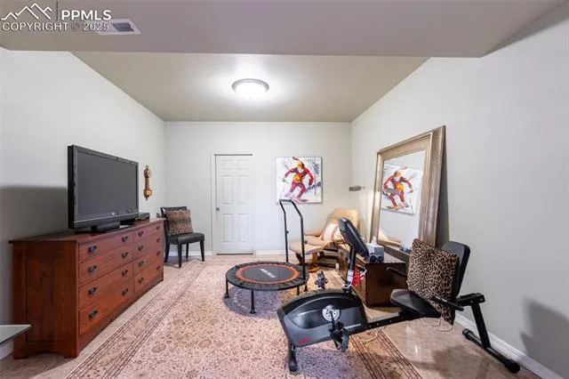 Colorado Springs, Colorado 80920, United States, 3 Bedrooms Bedrooms, ,3 BathroomsBathrooms,Residential,Active,211874