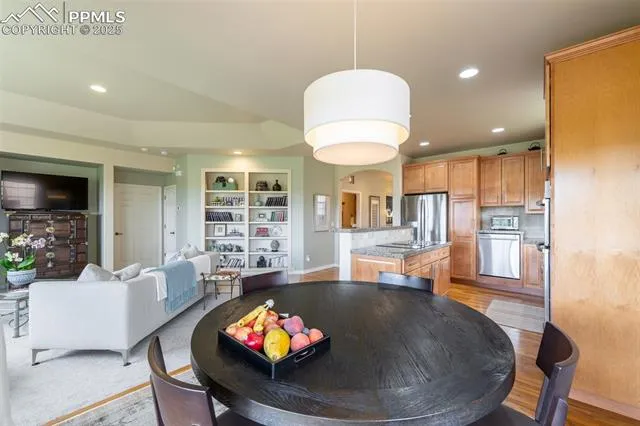 Colorado Springs, Colorado 80920, United States, 3 Bedrooms Bedrooms, ,3 BathroomsBathrooms,Residential,Active,211874