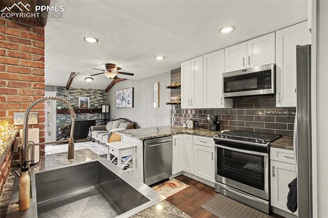 4104 Forrest Hill Road