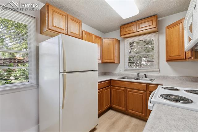 2739 Ron Court
