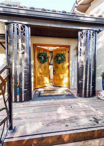 455 Roxbury Circle