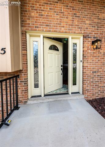 275 Raven Hills Road