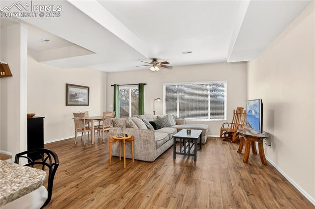 806 Red Thistle View