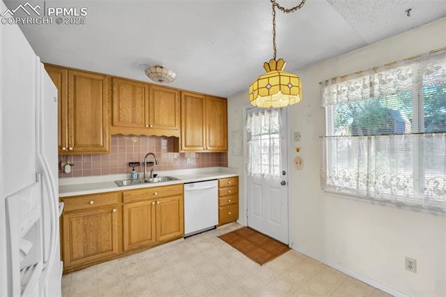 216 Longfellow Drive
