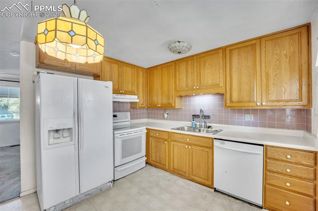 216 Longfellow Drive