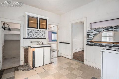 Tiny photo for 121 W Fountain Boulevard, Colorado Springs, CO 80903 (MLS # 1357535)