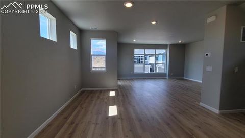 Tiny photo for 705 Belleza View, Colorado Springs, CO 80907 (MLS # 9999533)