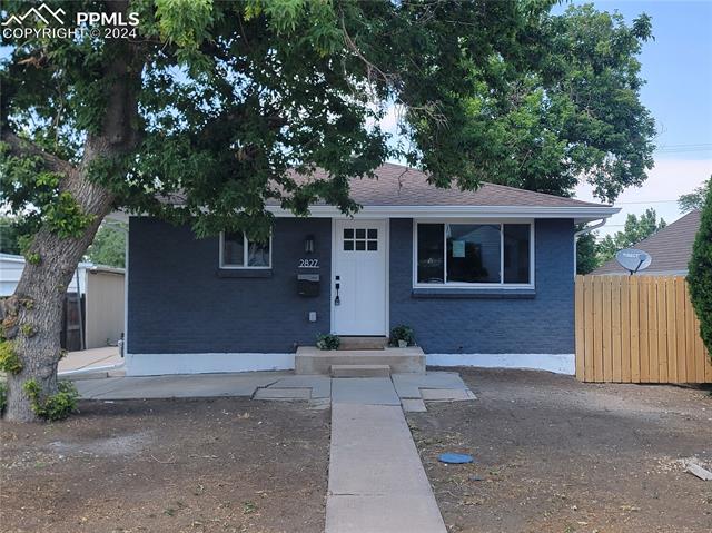 Photo 1 of 19 of 2827 W IRVINGTON Place house