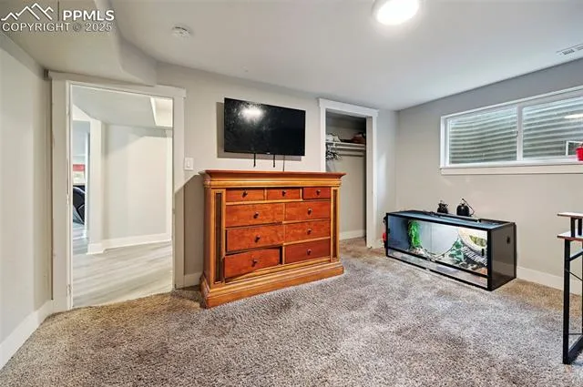 Colorado Springs, Colorado 80910, United States, 5 Bedrooms Bedrooms, ,3 BathroomsBathrooms,Residential,Active,163113