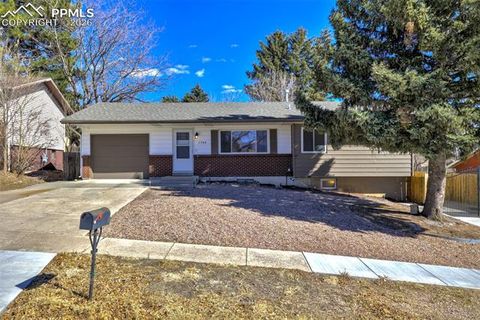 1764 Sawyer Way Colorado Springs CO 80915