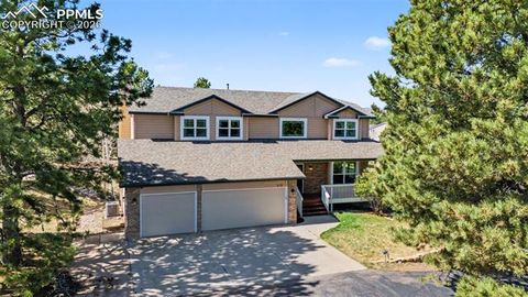 Photo of 635 E Kings Deer Point, Monument, CO 80132 (MLS # 8221800)