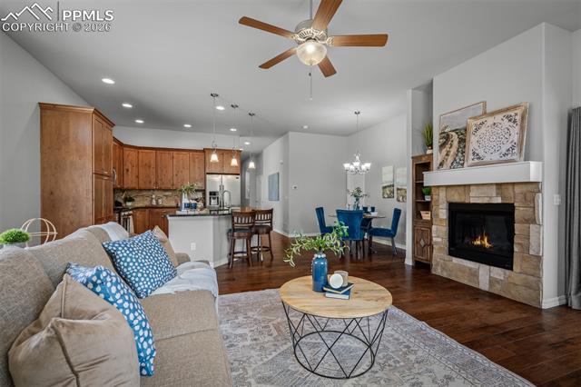 13916 Paradise Villas Grove