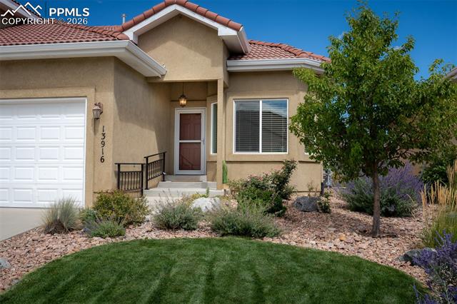 13916 Paradise Villas Grove