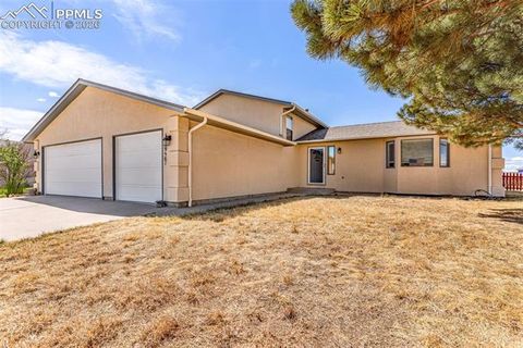 Photo of 927 N Purcell Boulevard, Pueblo West, CO 81007 (MLS # 6589991)