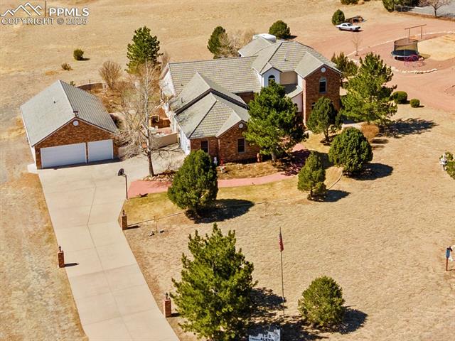 132 W Alexis Drive